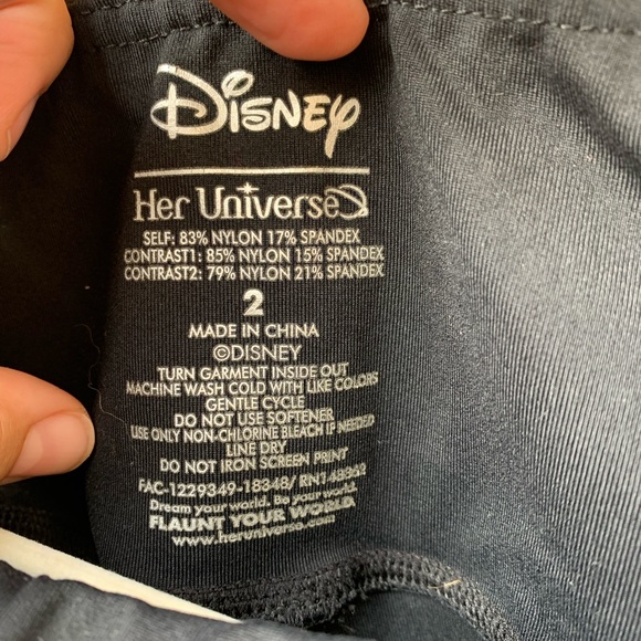 Torrid lion king leggings mild leg length - Picture 4 of 4